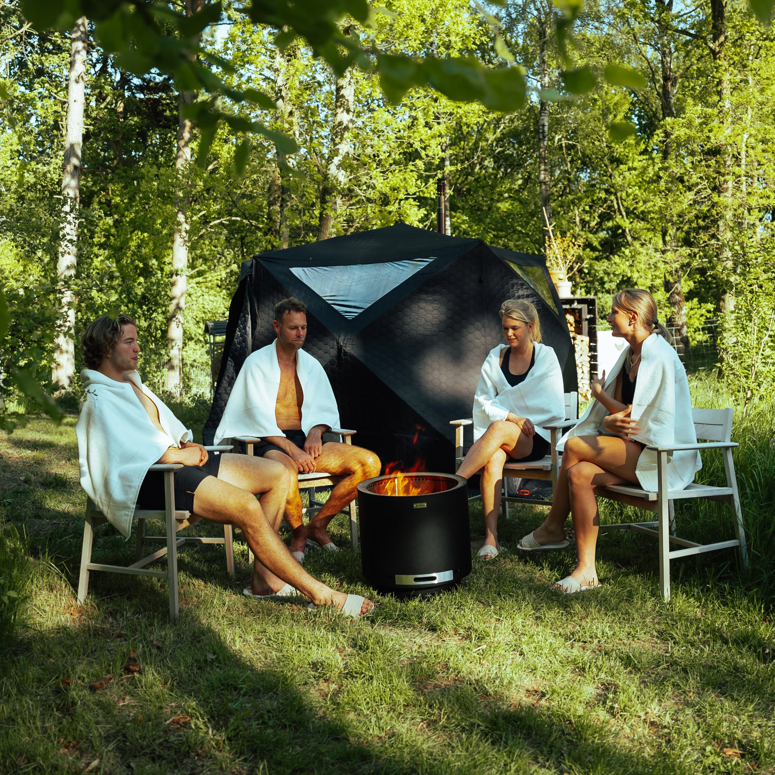 Zestaw: namiot saunowy Dalen + piec + akcesoria do sauny + osłona przeciwdeszczowa