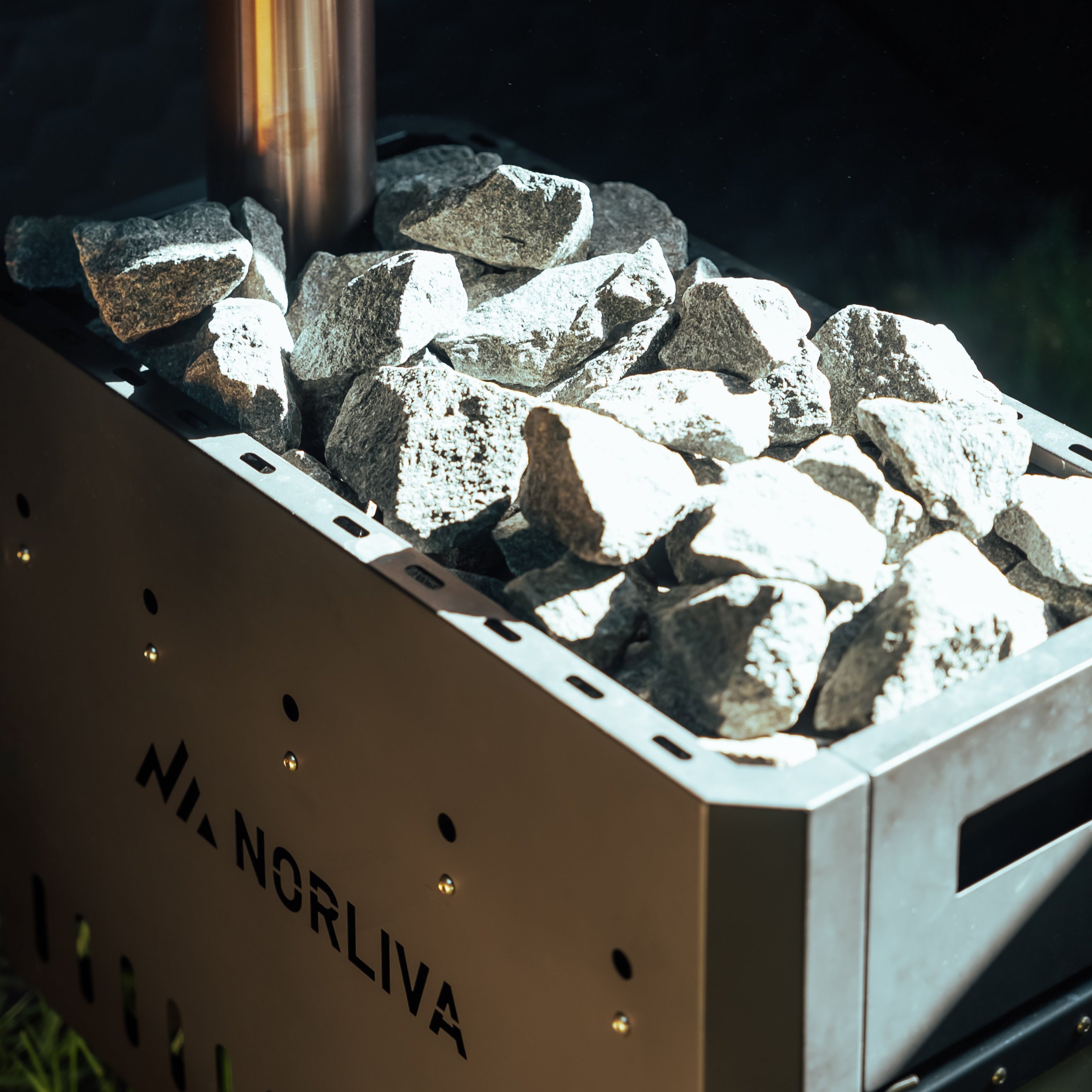 Zestaw: namiot saunowy Fjorden + piec + akcesoria do sauny + ławki + beczka na lód